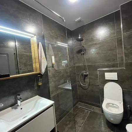 Grand Jnk Boutique Hotel
