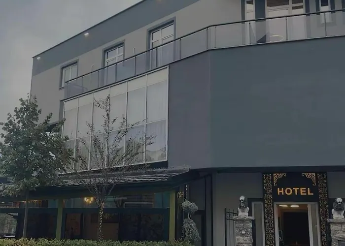 Grand Jnk Boutique Kukes