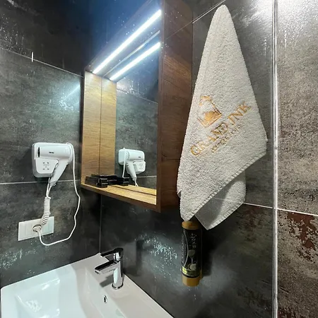 Grand Jnk Boutique Hotel Kukes