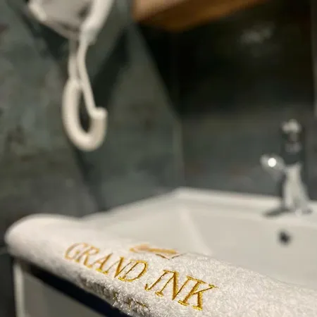 Grand Jnk Boutique Kukes