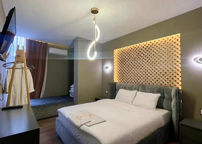 Grand Jnk Boutique Hotel *