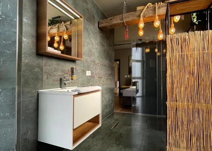 Grand Jnk Boutique Hotel *